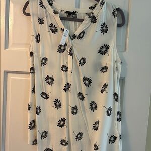 Sleeveless Black and White Floral Top